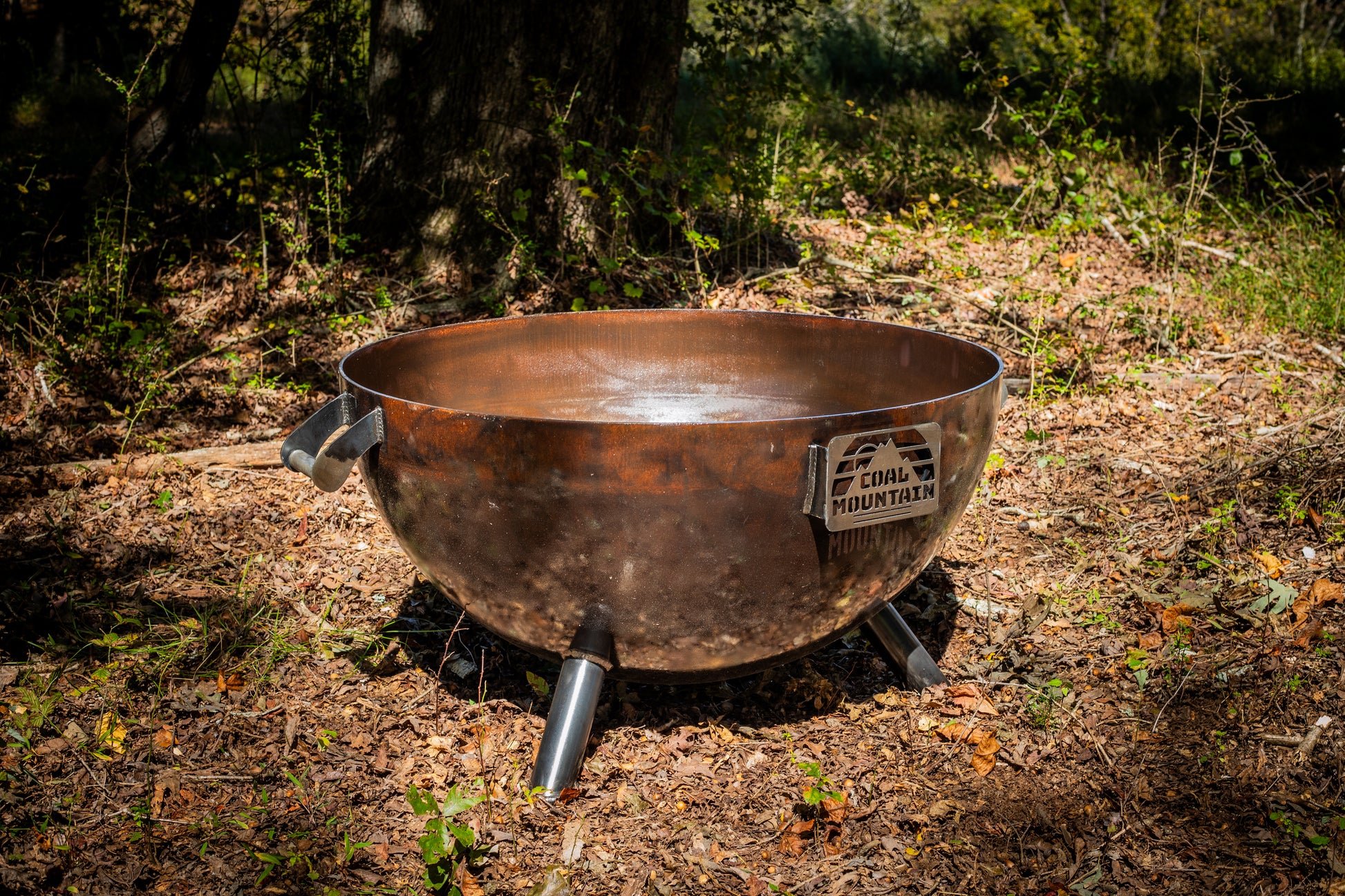 36" Linseed Finish Cauldron With Leg Base