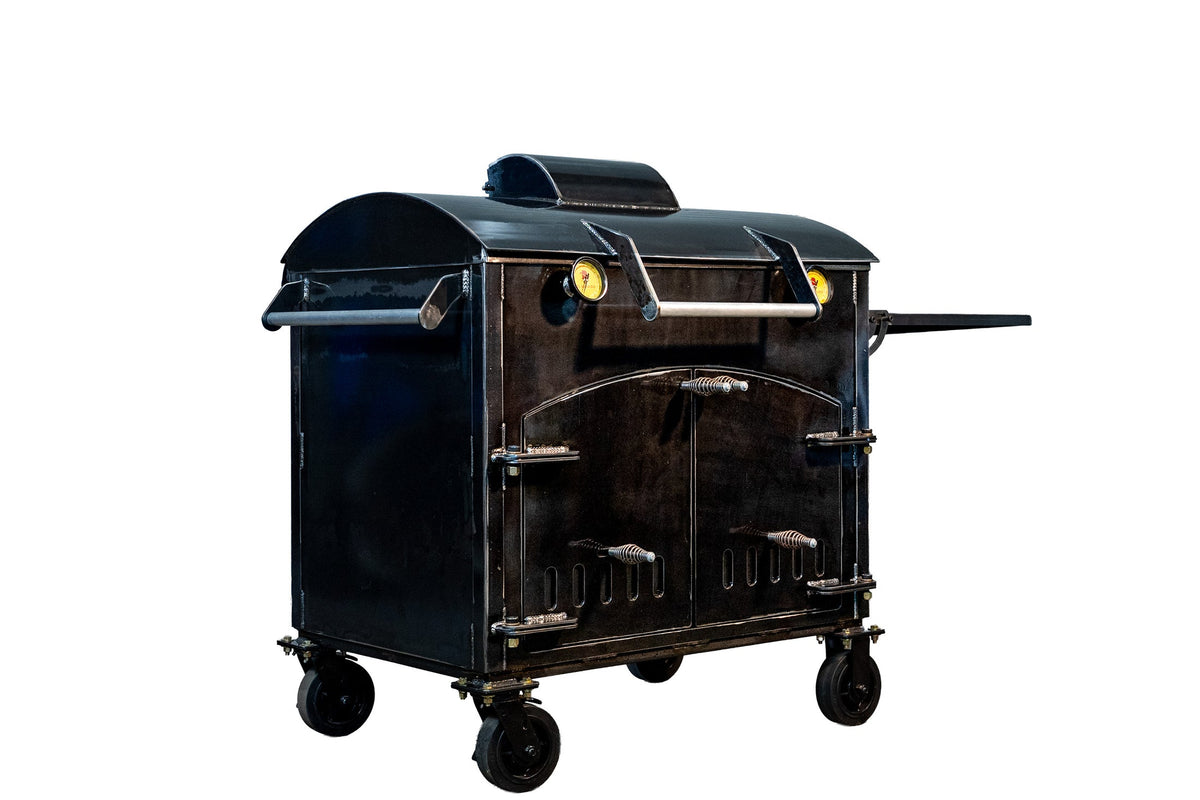 The Director direct-over-coals cooker by El Bandido Grills
